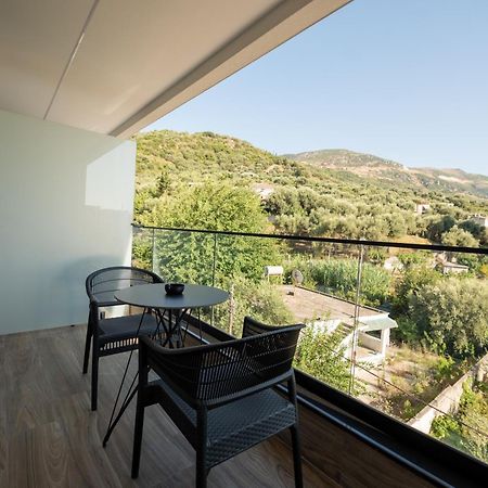 Calma Boutique Hotel Vlorë Екстериор снимка