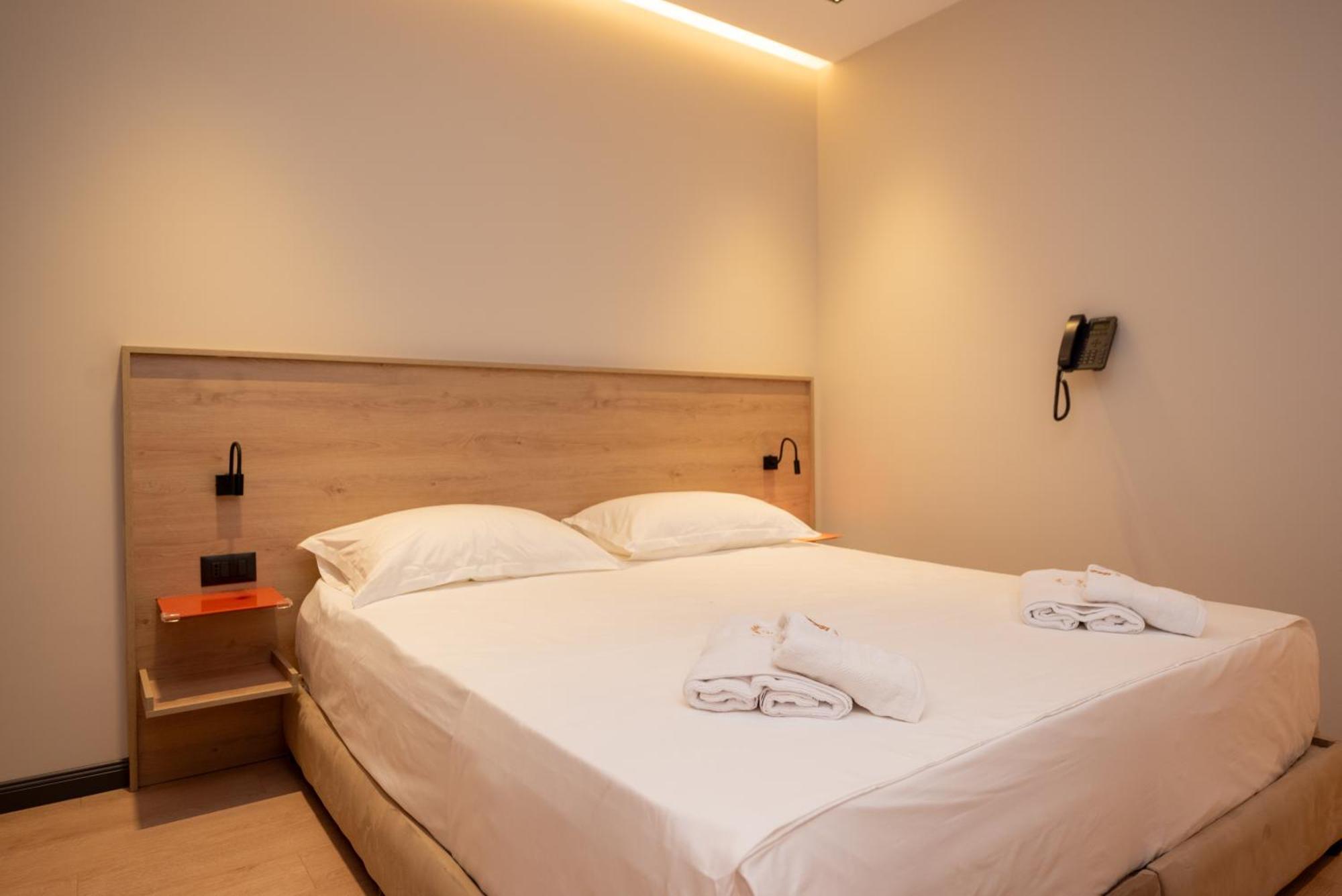 Calma Boutique Hotel Vlorë Екстериор снимка